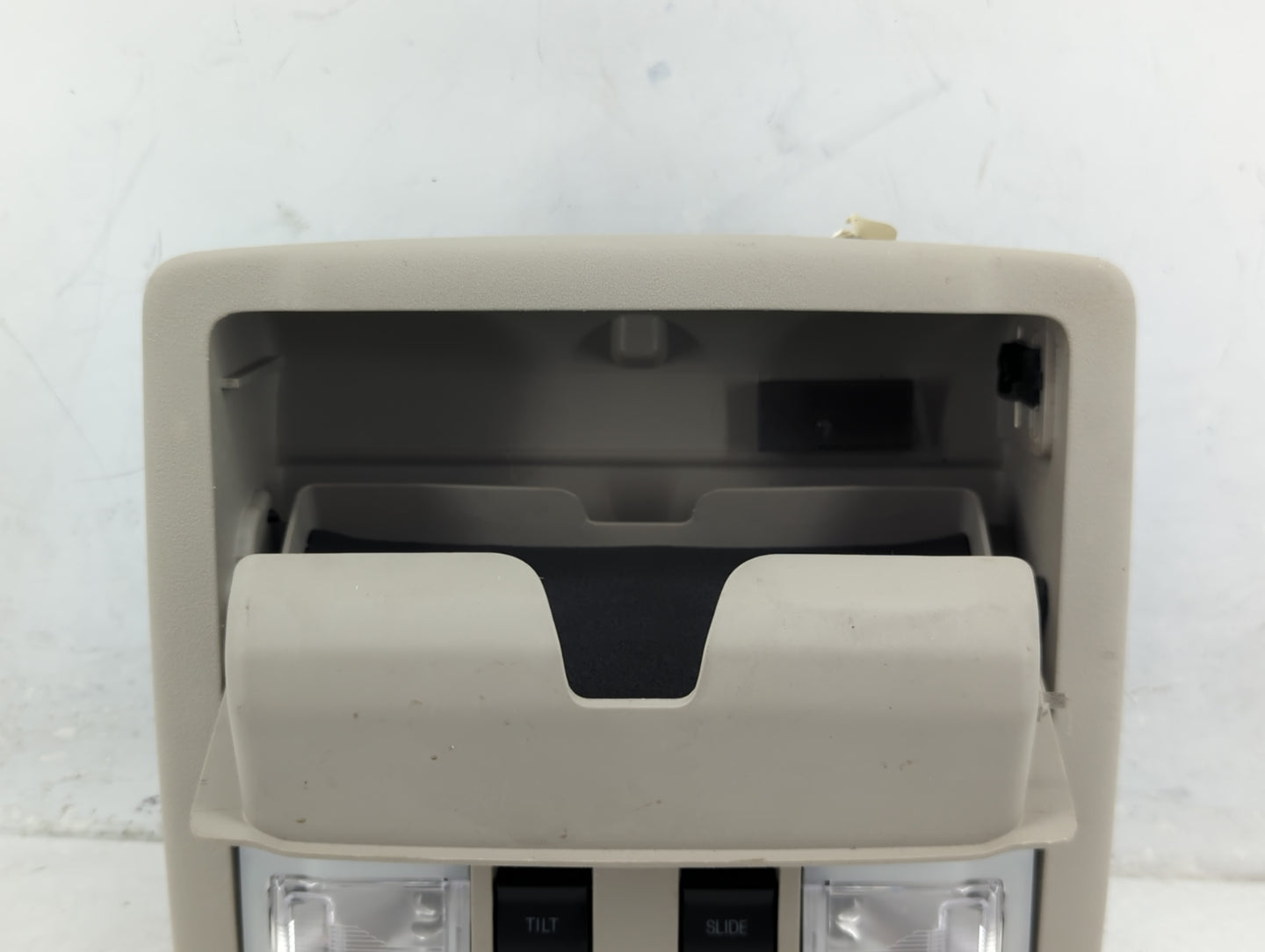 2009-2012 Ford Flex Overhead Roof Console 1388898 - Oemusedautoparts1.com