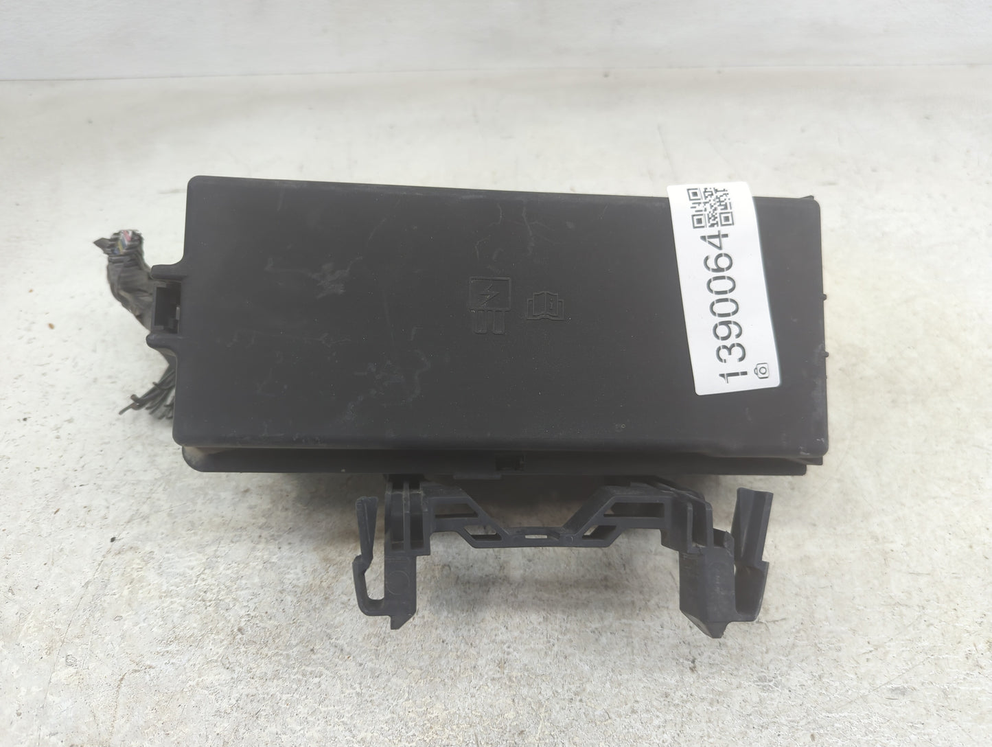 2009-2012 Ford Flex Fusebox Fuse Box Panel Relay Module P/N:AG1T-14A003-AA Fits Fits 2009 2010 2011 2012 OEM Used Auto Parts