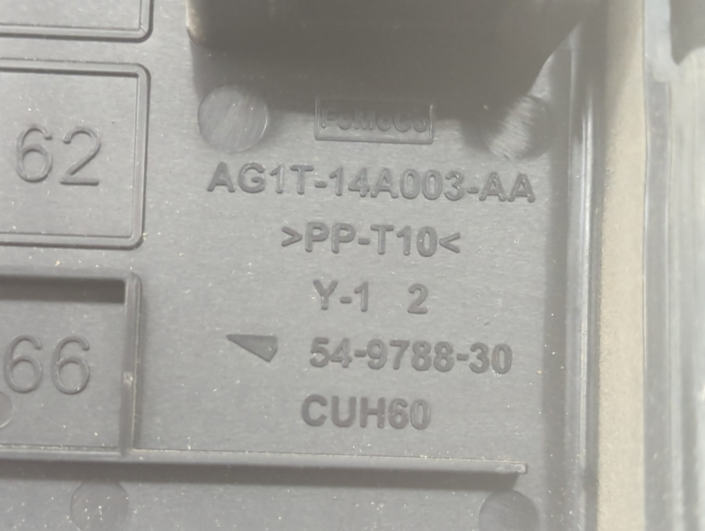 2009-2012 Ford Flex Fusebox Fuse Box Panel Relay Module P/N:AG1T-14A003-AA Fits Fits 2009 2010 2011 2012 OEM Used Auto Parts