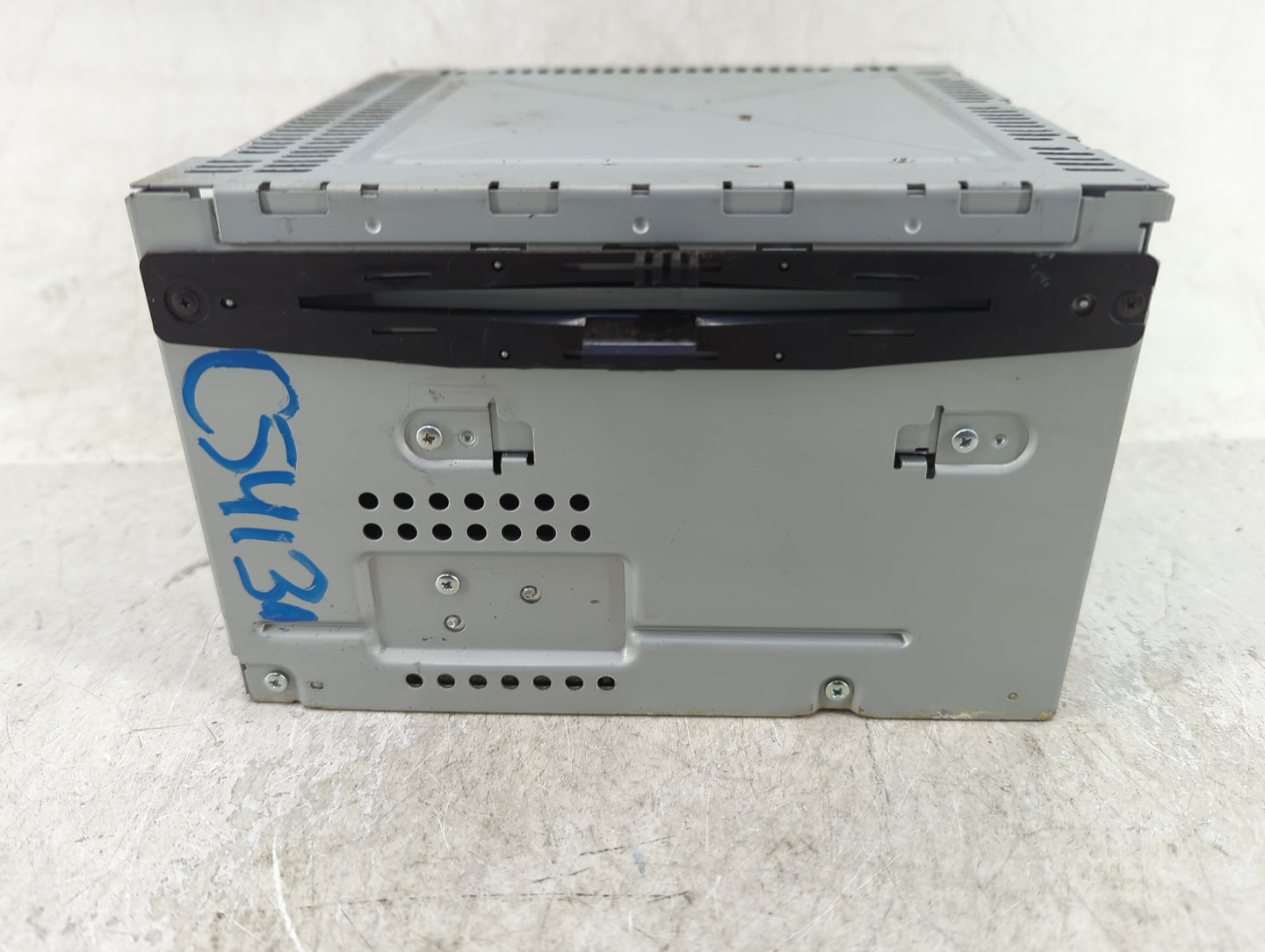 2011-2012 Ford Flex Radio AM FM Cd Player Receiver Replacement P/N:BA8T-19C159-AB Fits Fits 2011 2012 OEM Used Auto Parts - 