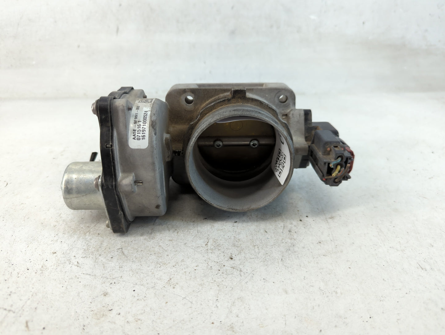 2010-2019 Ford Flex Throttle Body P/N:AA5E-9F991-BB Fits Fits 2010 2011 2012 2013 2014 2015 2016 2017 2018 2019 OEM Used Aut
