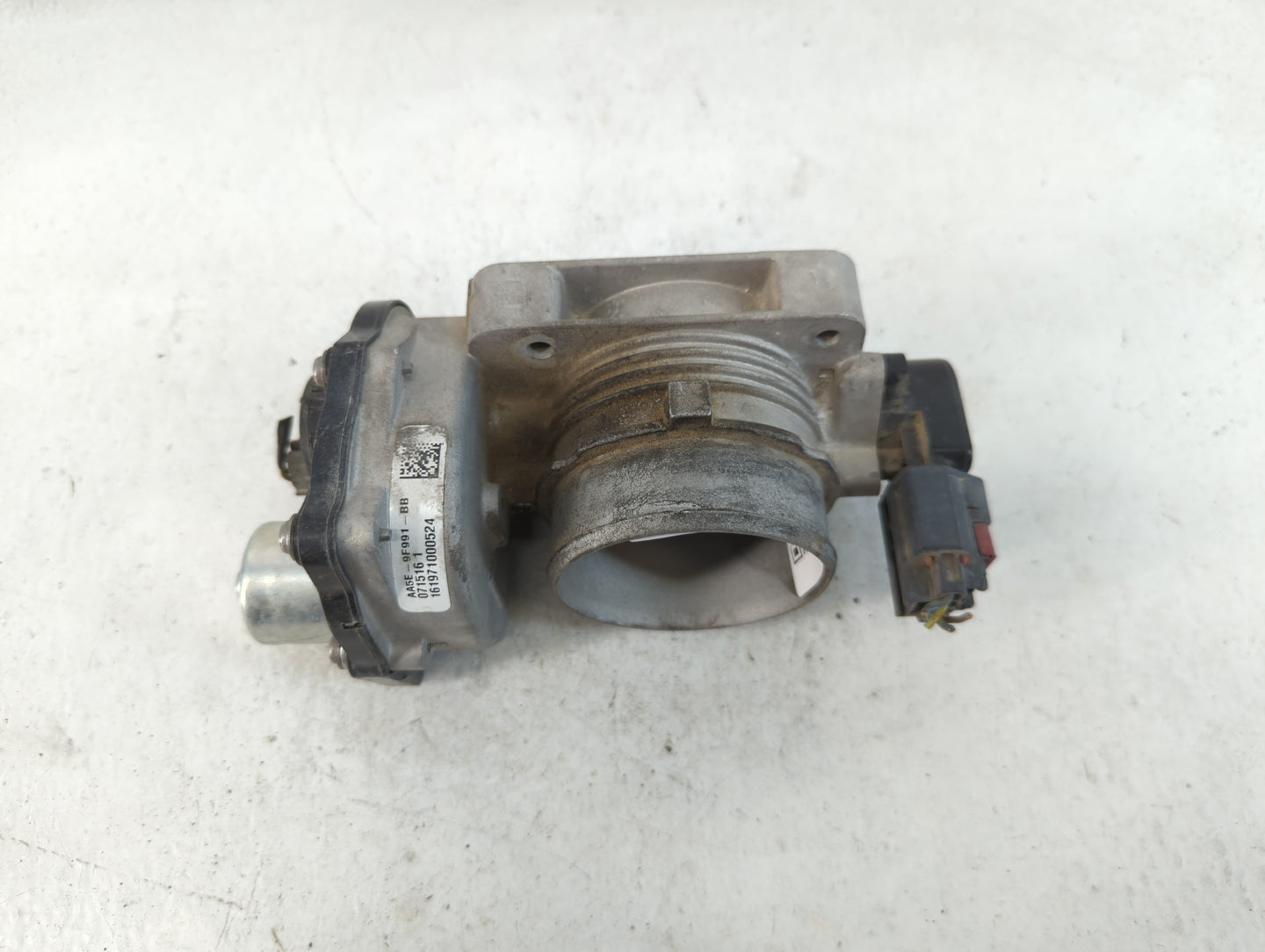 2010-2019 Ford Flex Throttle Body P/N:AA5E-9F991-BB Fits Fits 2010 2011 2012 2013 2014 2015 2016 2017 2018 2019 OEM Used Aut