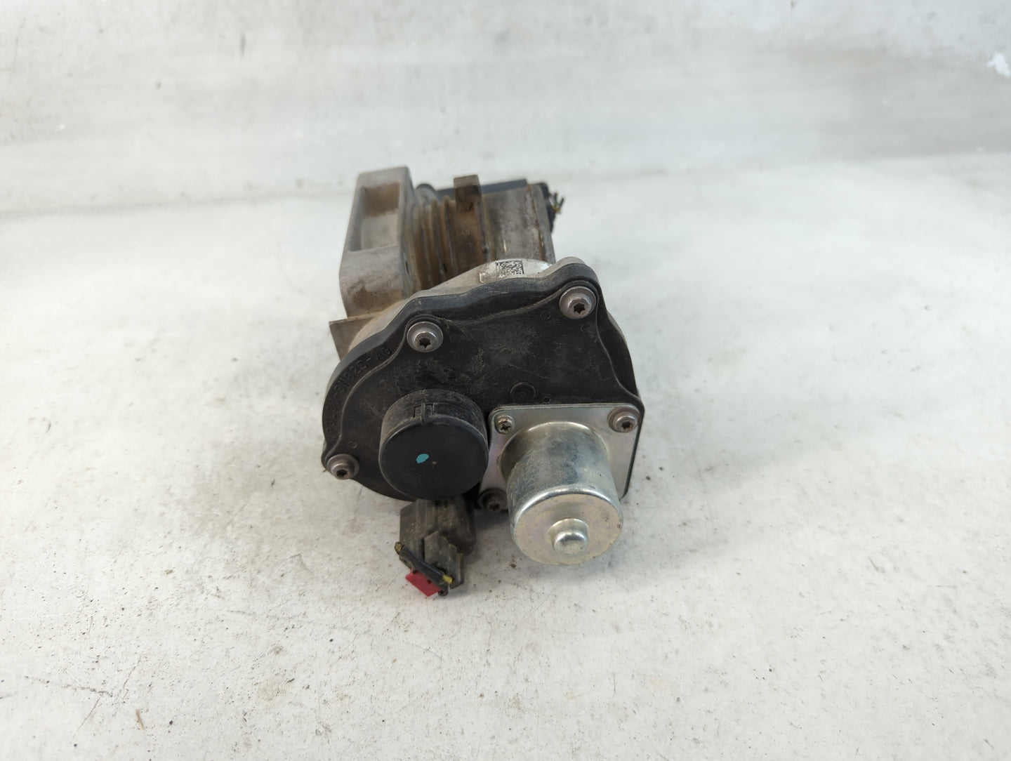 2010-2019 Ford Flex Throttle Body P/N:AA5E-9F991-BB Fits Fits 2010 2011 2012 2013 2014 2015 2016 2017 2018 2019 OEM Used Aut