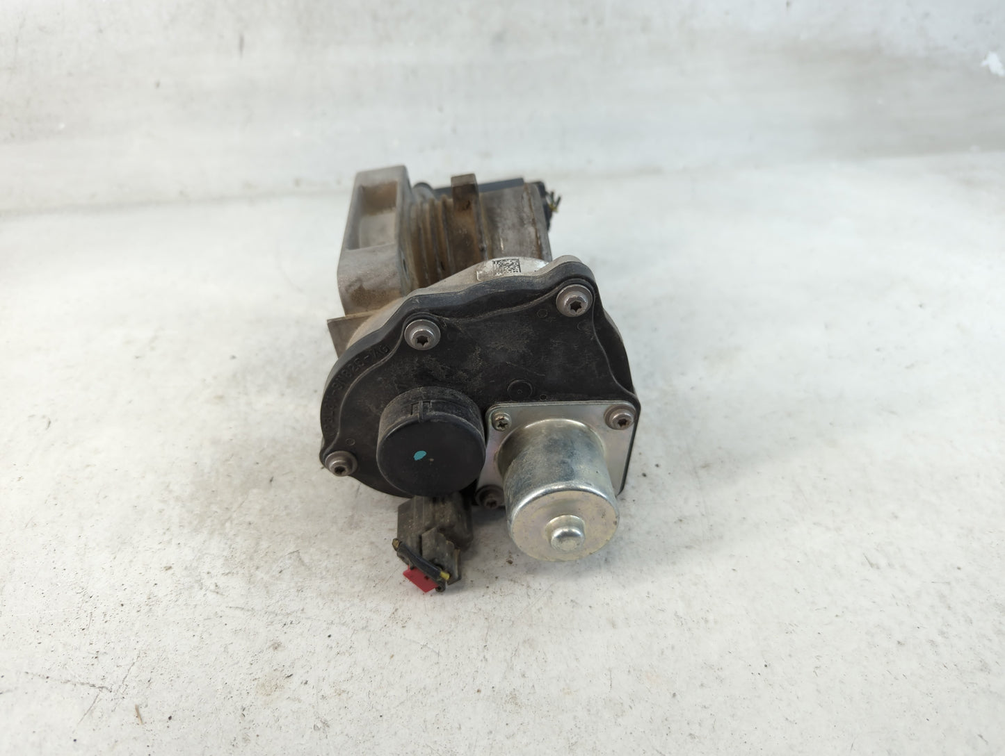 2010-2019 Ford Flex Throttle Body P/N:AA5E-9F991-BB Fits Fits 2010 2011 2012 2013 2014 2015 2016 2017 2018 2019 OEM Used Aut