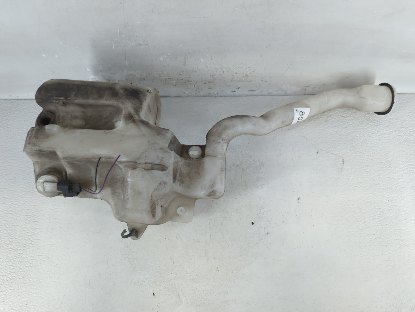 2009-2012 Ford Flex Windshield Washer Fluid Reservoir Bottle Oem - Oemusedautoparts1.com
