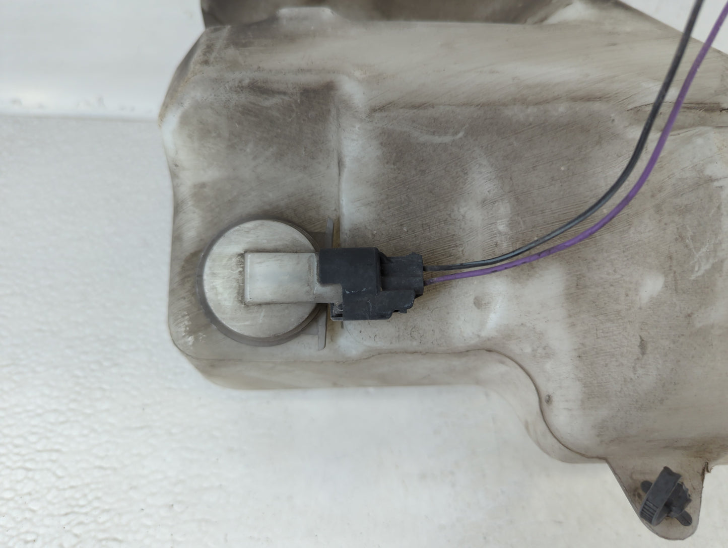 2009-2012 Ford Flex Windshield Washer Fluid Reservoir Bottle Oem - Oemusedautoparts1.com