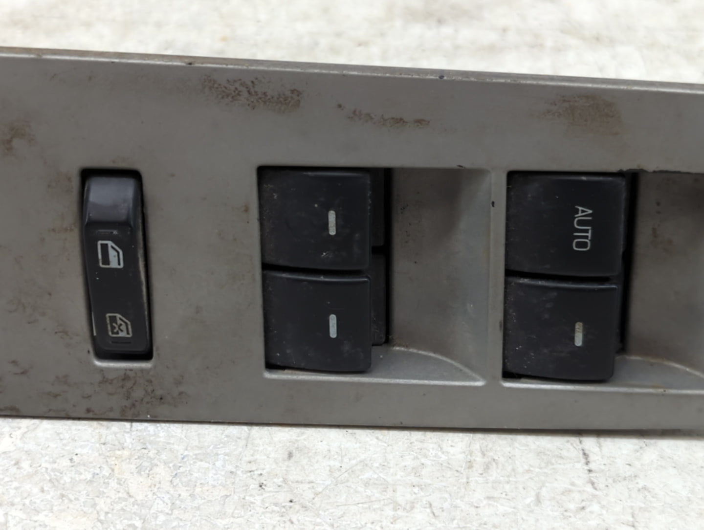 2009-2012 Ford Flex Master Power Window Switch Replacement Driver Side Left Fits Fits 2009 2010 2011 2012 OEM Used Auto Part