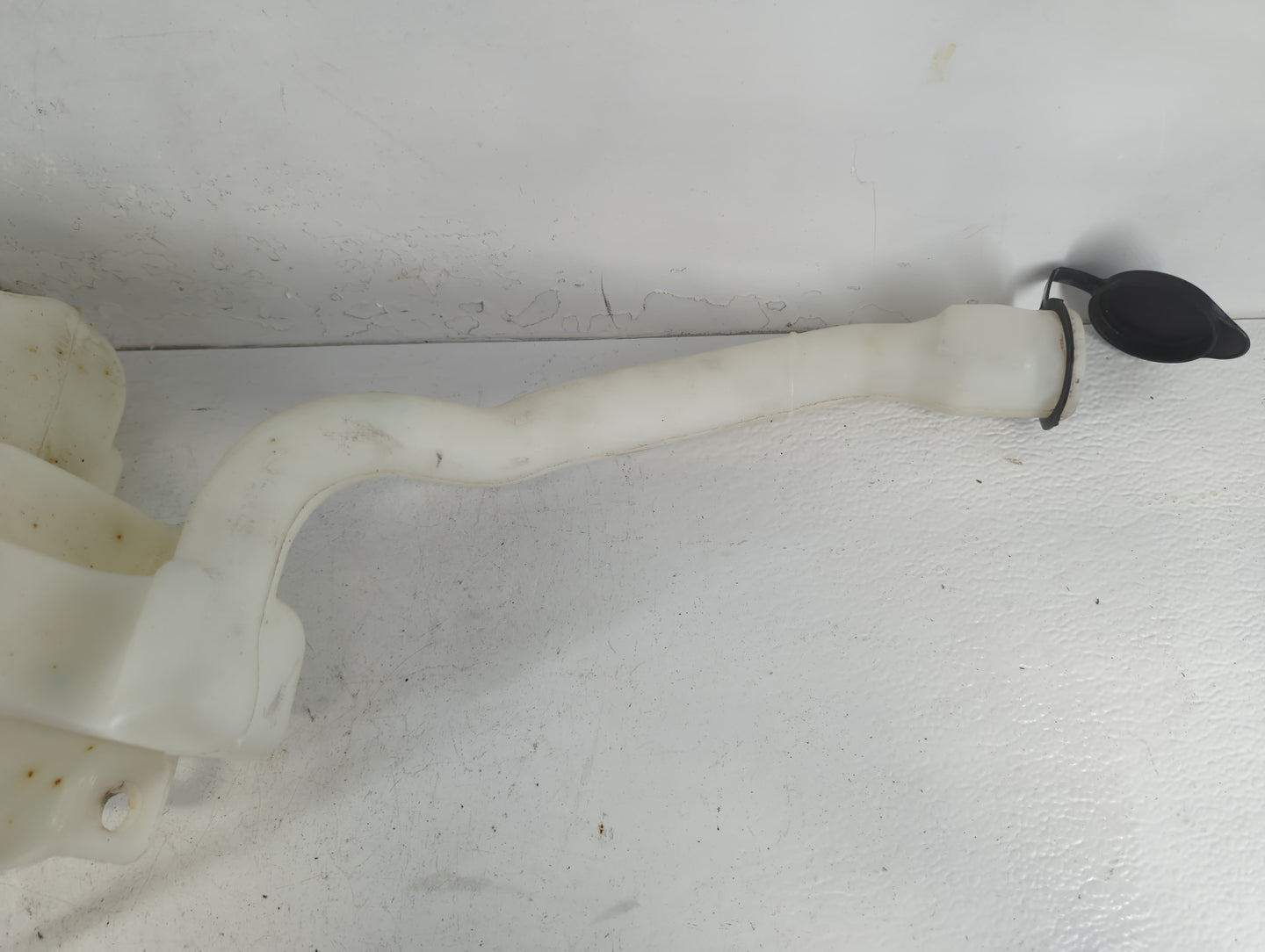2009-2012 Ford Flex Windshield Washer Fluid Reservoir Bottle Oem - Oemusedautoparts1.com