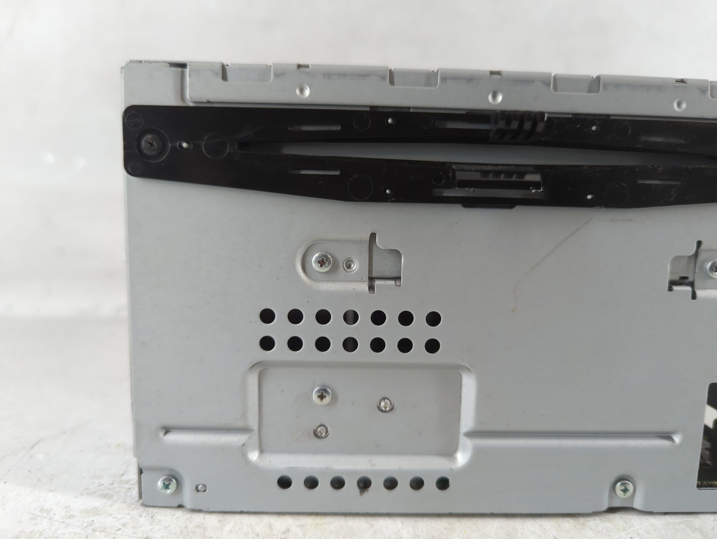 2011 Ford Flex Radio AM FM Cd Player Receiver Replacement P/N:BA8T-19C158-AA Fits OEM Used Auto Parts - Oemusedautoparts1.co