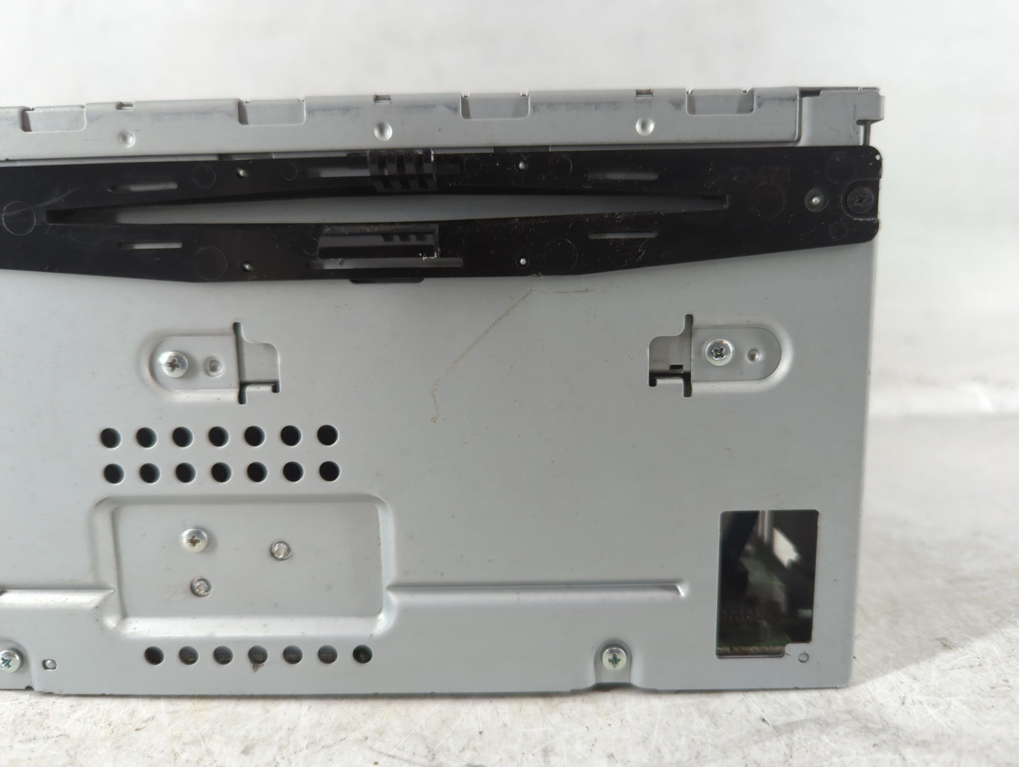 2011 Ford Flex Radio AM FM Cd Player Receiver Replacement P/N:BA8T-19C158-AA Fits OEM Used Auto Parts - Oemusedautoparts1.co
