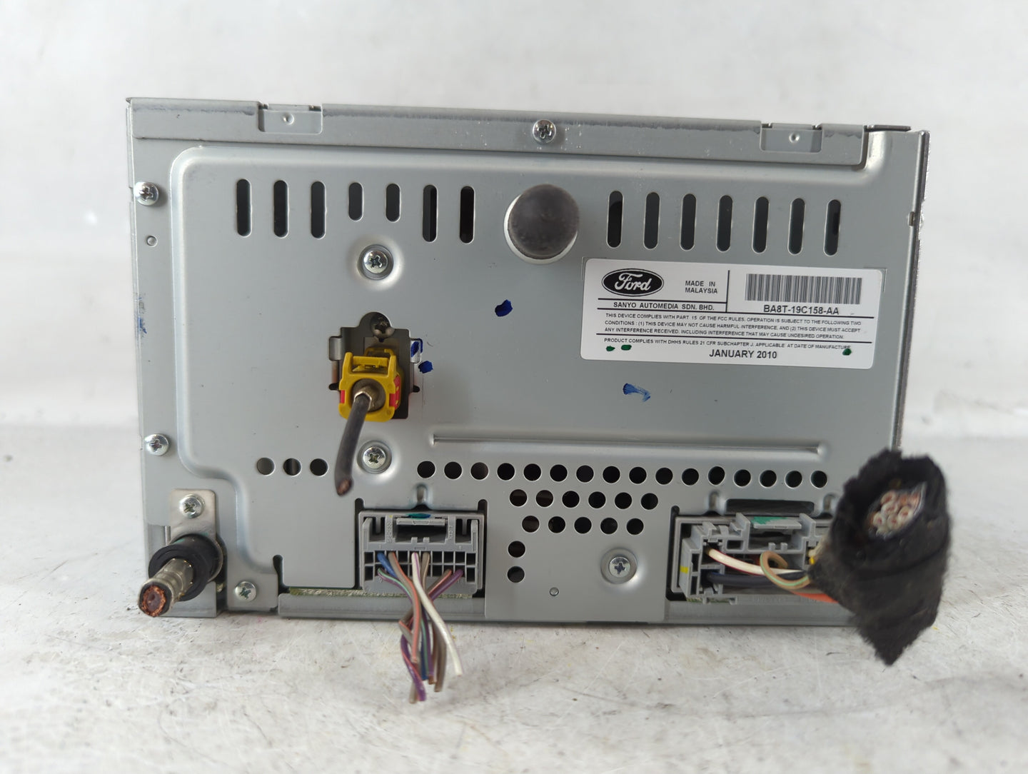 2011 Ford Flex Radio AM FM Cd Player Receiver Replacement P/N:BA8T-19C158-AA Fits OEM Used Auto Parts - Oemusedautoparts1.co