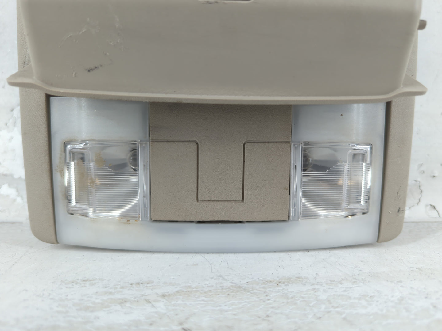 2009-2012 Ford Flex Overhead Roof Console Interior Dome Light - Oemusedautoparts1.com