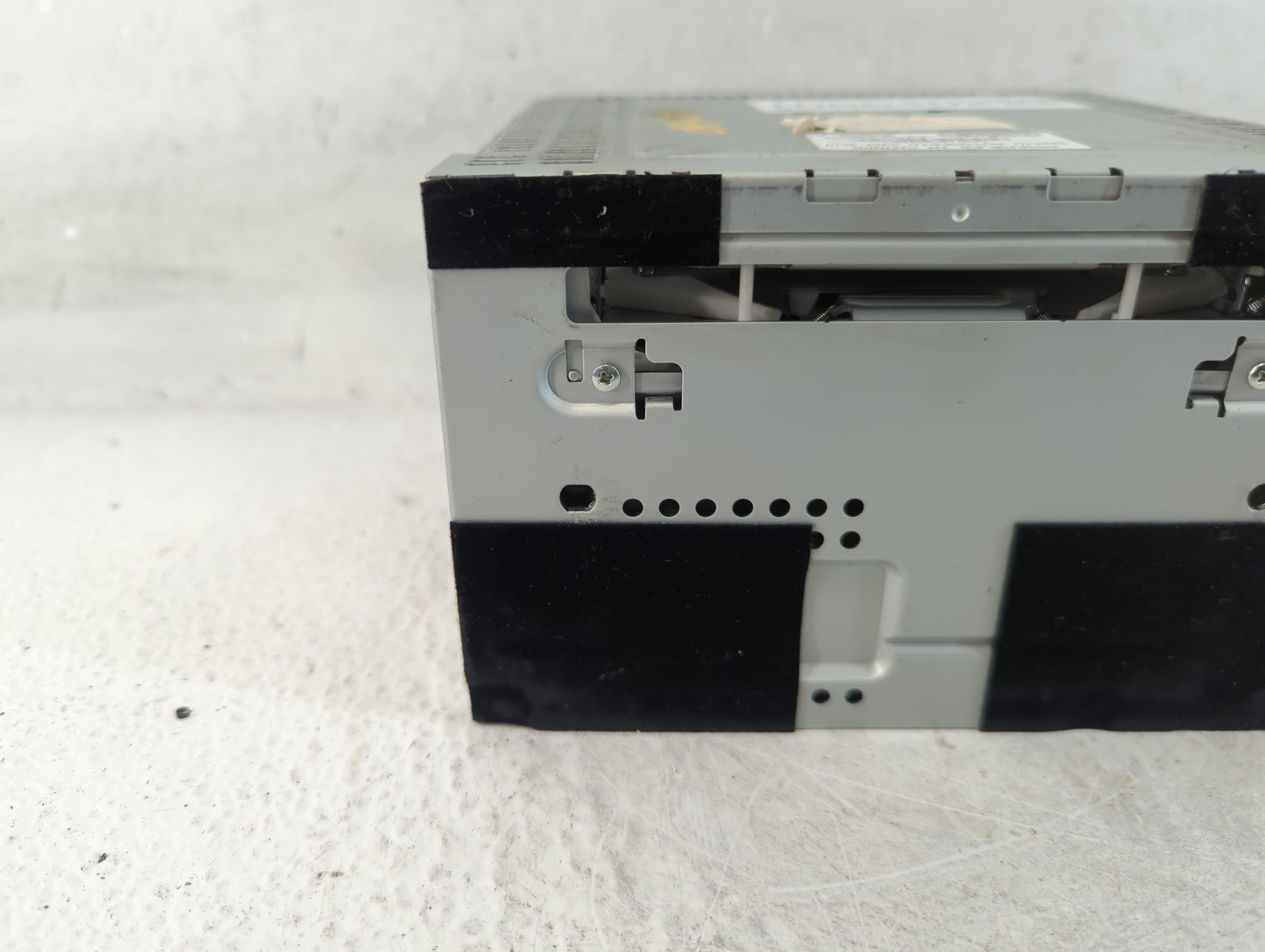 2010-2011 Ford Focus Radio AM FM Cd Player Receiver Replacement P/N:AS4T-19C157-AA Fits Fits 2010 2011 OEM Used Auto Parts -