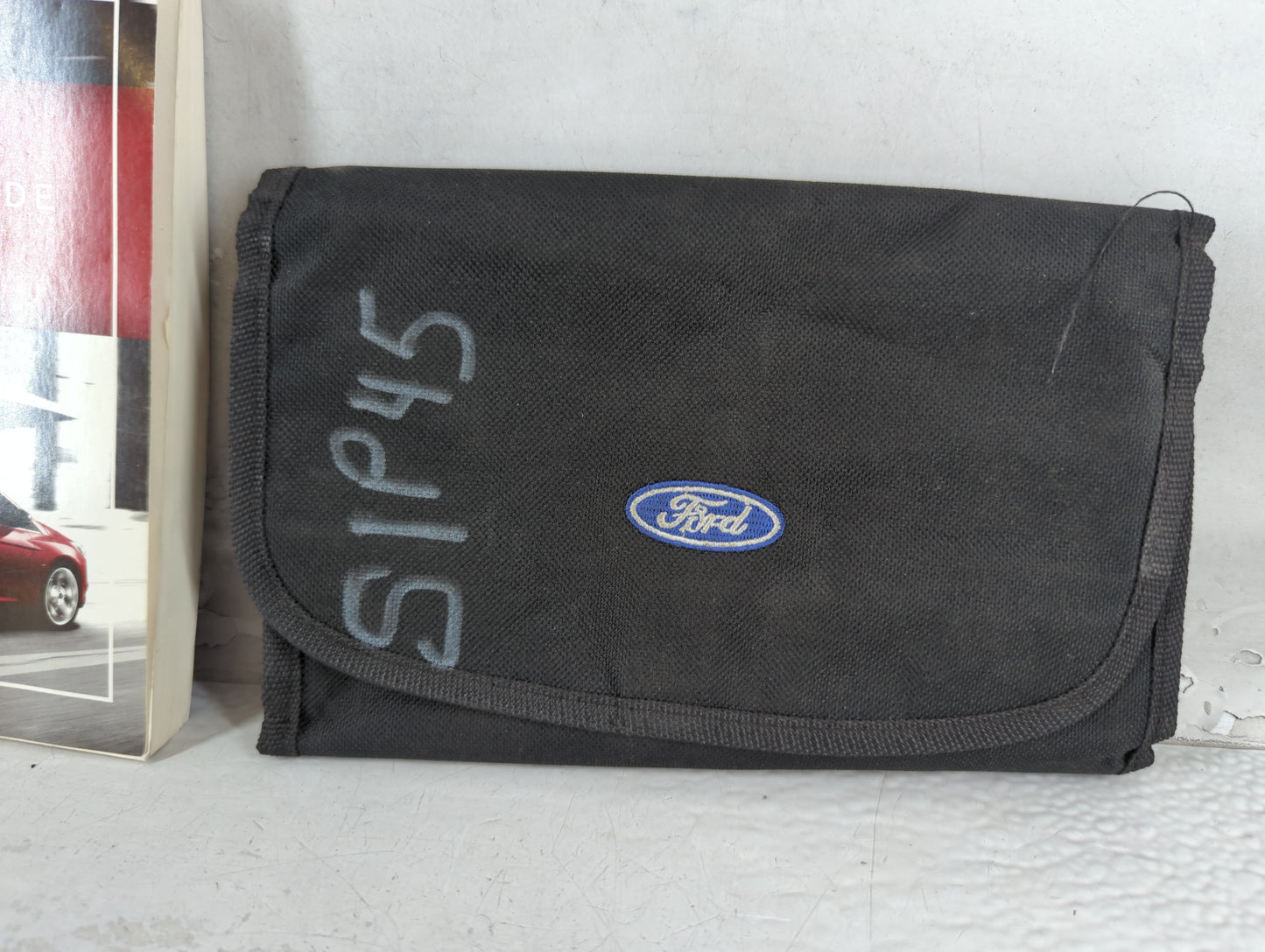 2011 Ford Focus Owners Manual Book Guide P/N:CM5J 19A321 AA OEM Used Auto Parts - Oemusedautoparts1.com