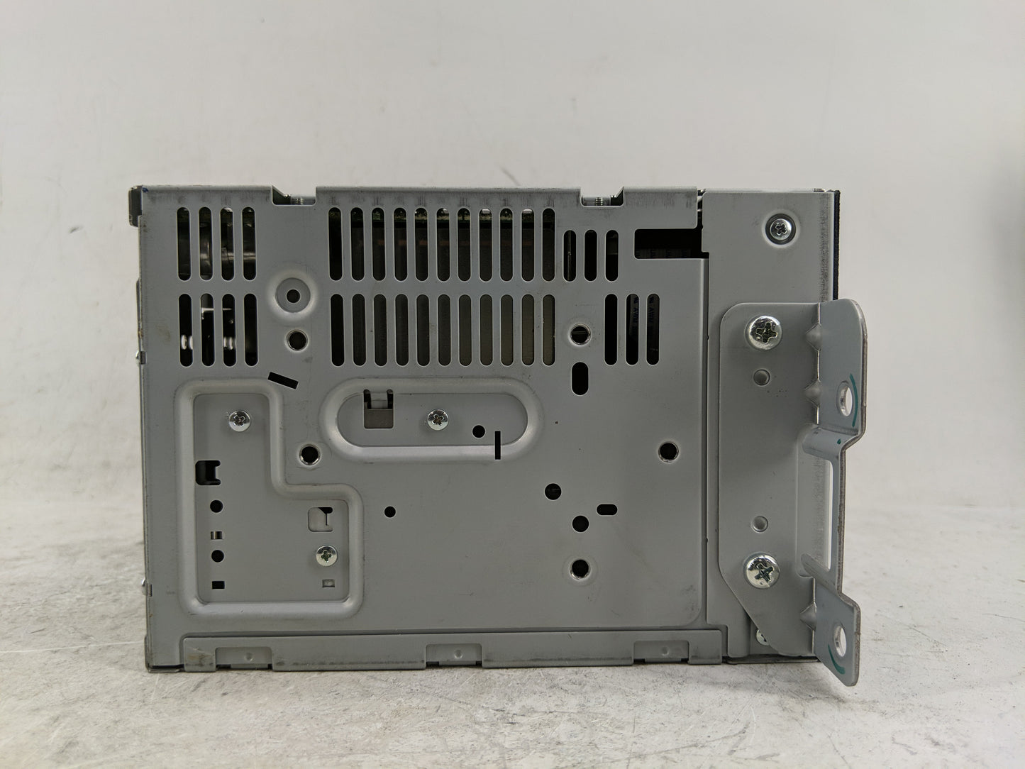 2010-2011 Ford Focus Radio AM FM Cd Player Receiver Replacement P/N:AS4T-19C157-AA Fits Fits 2010 2011 OEM Used Auto Parts -