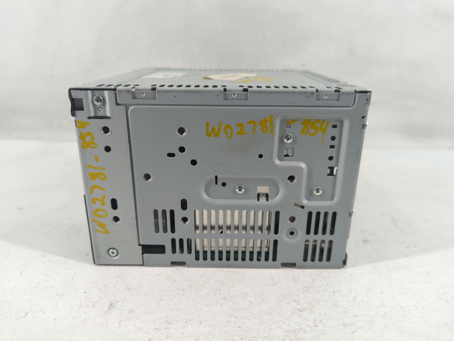 2010-2011 Ford Focus Radio AM FM Cd Player Receiver Replacement Fits Fits 2010 2011 OEM Used Auto Parts - Oemusedautoparts1.