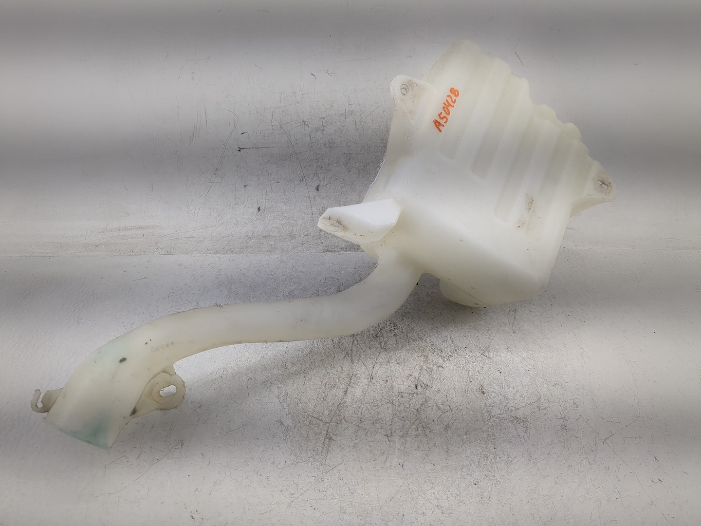 2008-2011 Ford Focus Windshield Washer Fluid Reservoir Bottle Oem - Oemusedautoparts1.com