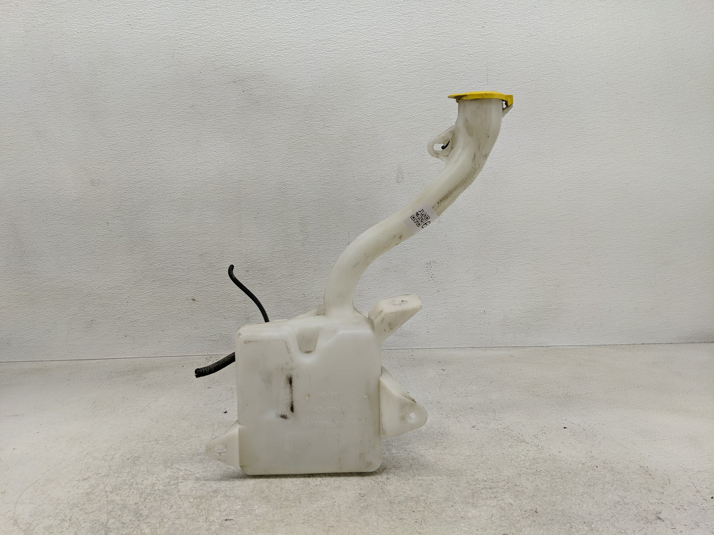 2008-2011 Ford Focus Windshield Washer Fluid Reservoir Bottle Oem - Oemusedautoparts1.com