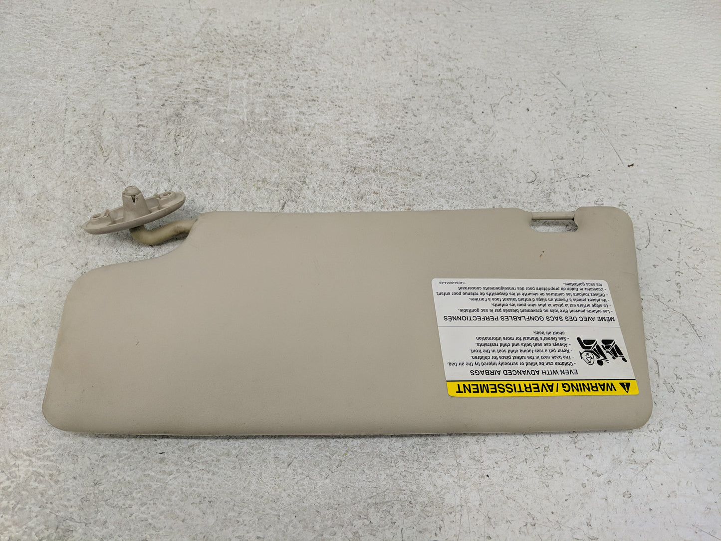 2008-2011 Ford Focus Sun Visor Shade Replacement Passenger Right Mirror Fits Fits 2008 2009 2010 2011 OEM Used Auto Parts - 