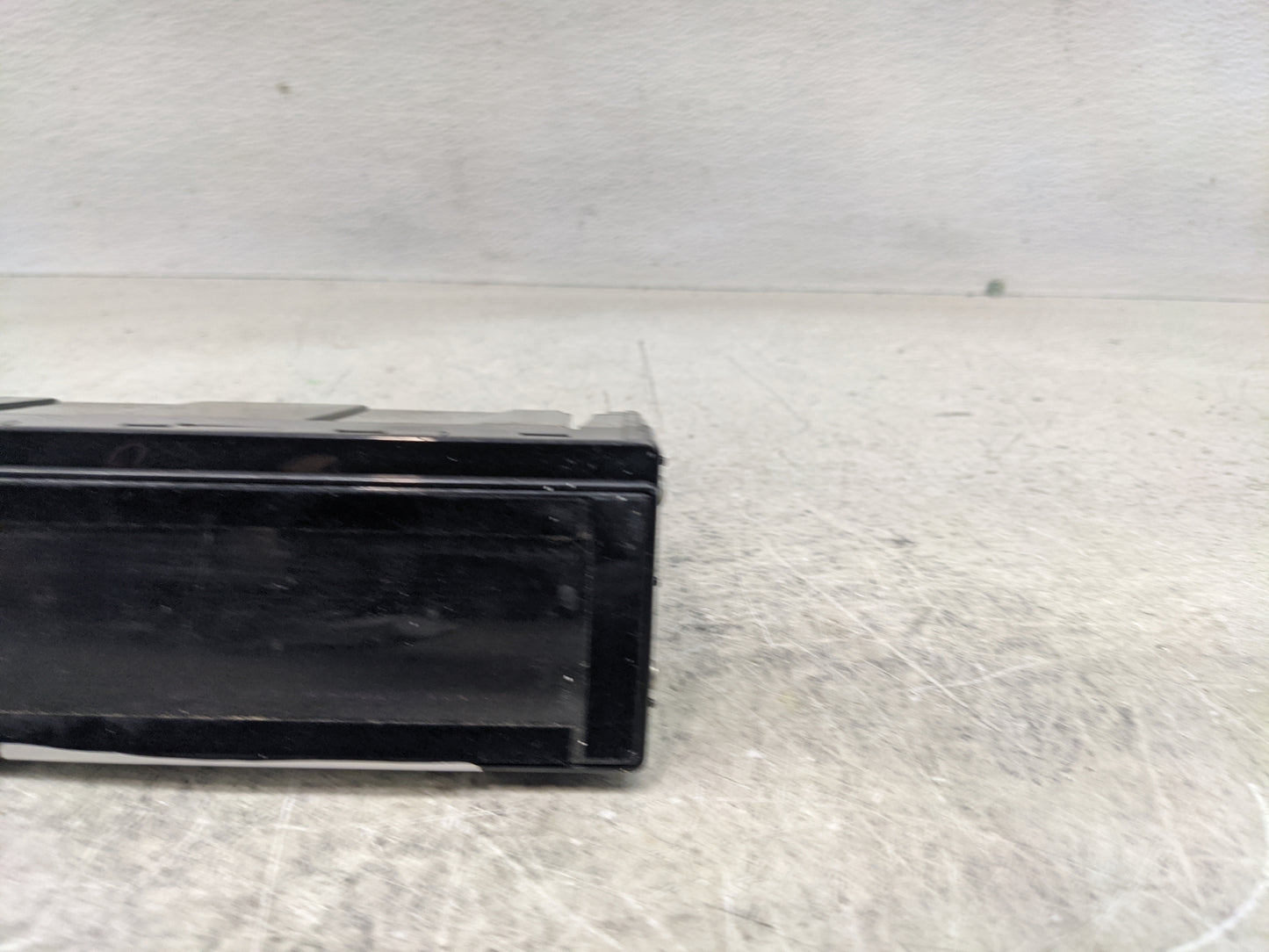 2010-2011 Ford Focus Radio AM FM Cd Player Receiver Replacement P/N:BS4T-19C116-AA Fits Fits 2010 2011 OEM Used Auto Parts -