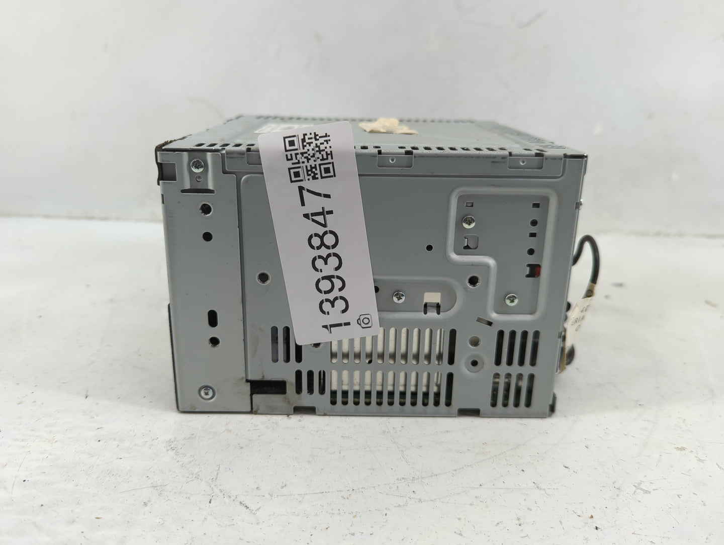 2010-2011 Ford Focus Radio AM FM Cd Player Receiver Replacement P/N:AS4T-18D822-AA Fits Fits 2010 2011 OEM Used Auto Parts -