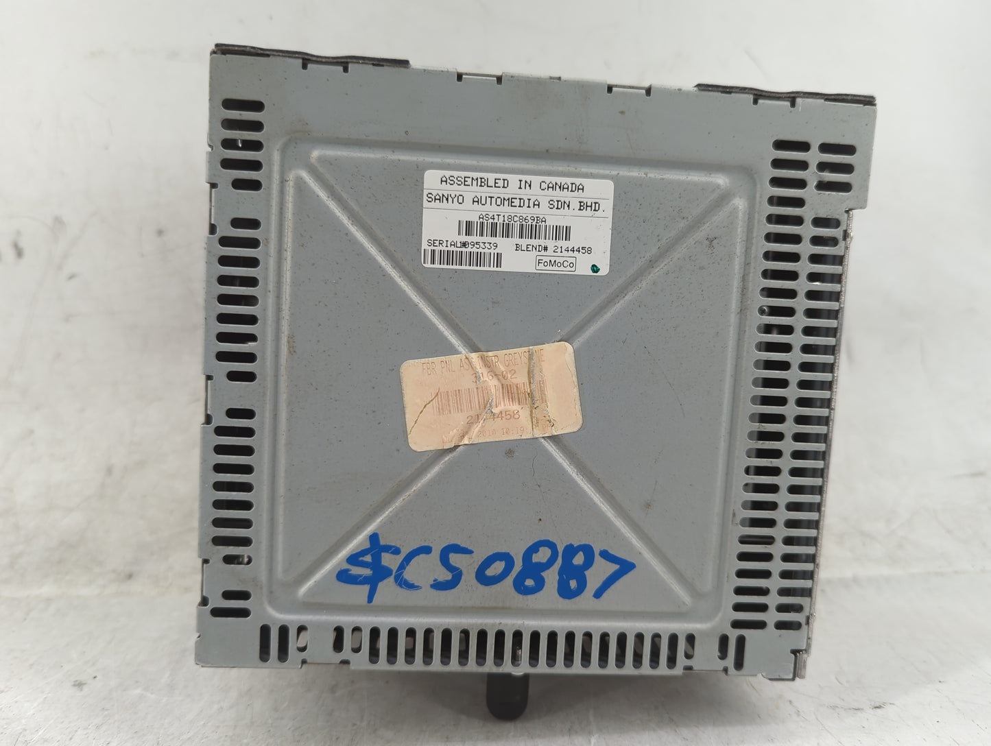 2010-2011 Ford Focus Radio AM FM Cd Player Receiver Replacement P/N:AS4T-19C157-AA Fits Fits 2010 2011 OEM Used Auto Parts -