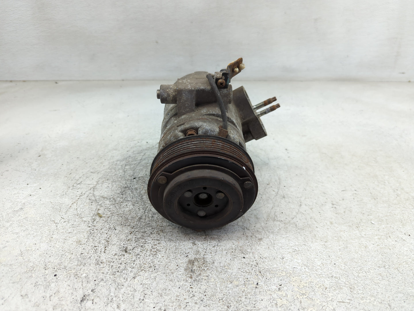2008-2011 Ford Focus Air Conditioning A/c Ac Compressor Oem - Oemusedautoparts1.com