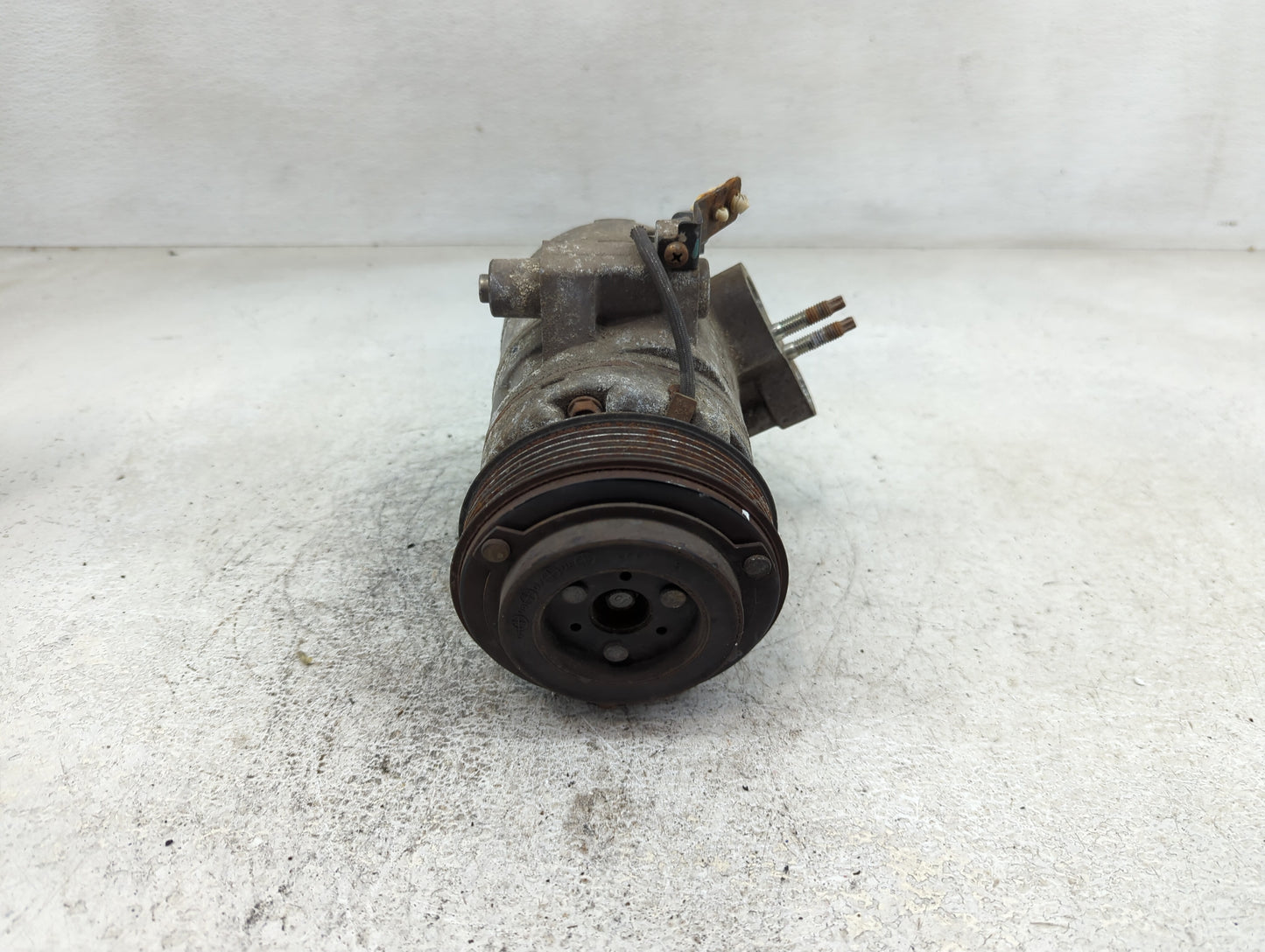 2008-2011 Ford Focus Air Conditioning A/c Ac Compressor Oem - Oemusedautoparts1.com