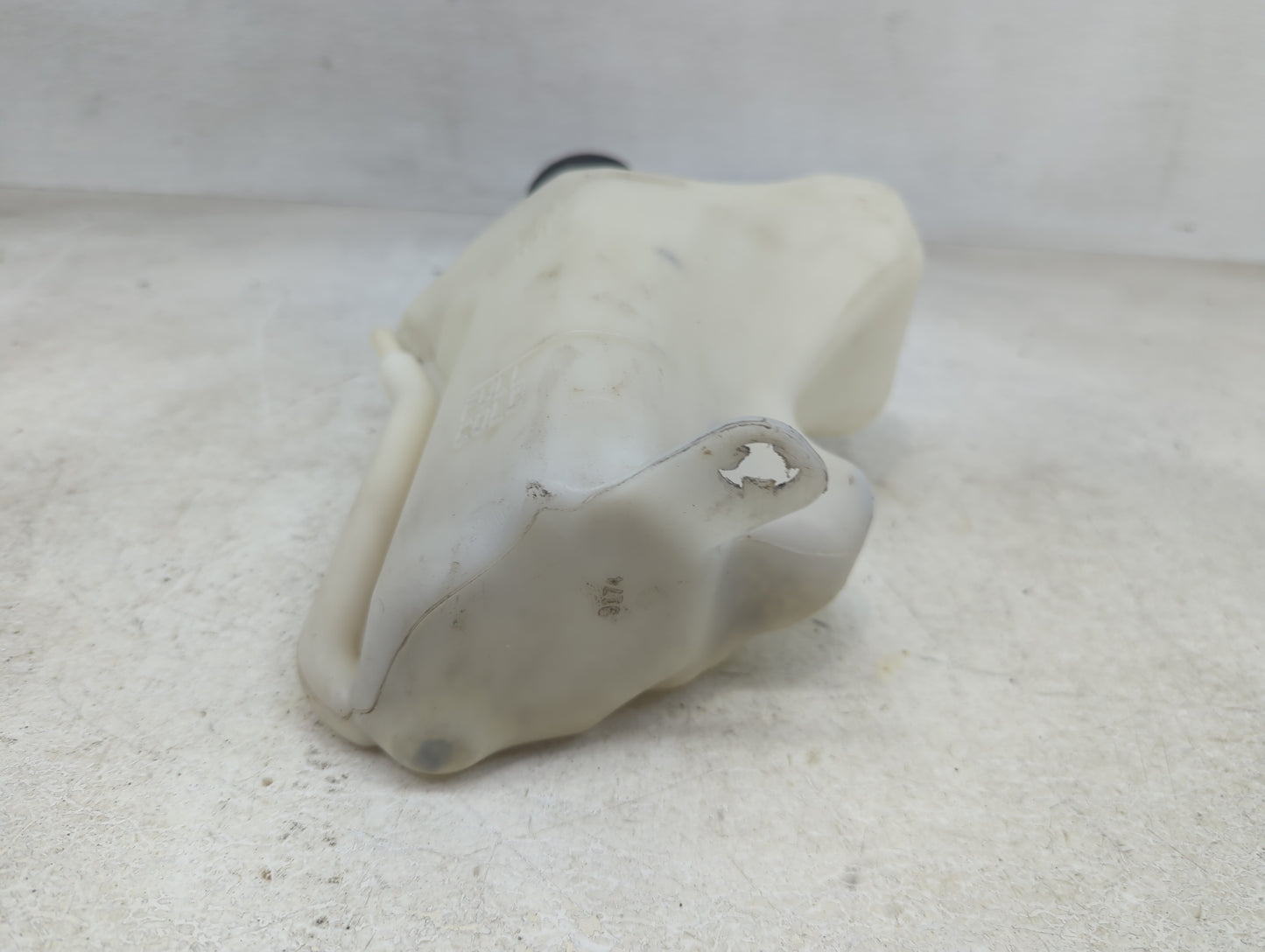 2008-2011 Ford Focus Radiator Coolant Overflow Expansion Tank Bottle 1415531 - Oemusedautoparts1.com