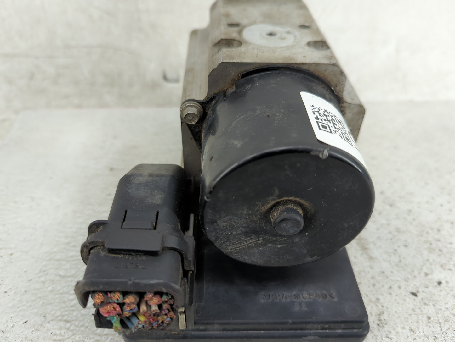 2011 Ford Focus ABS Pump Control Module Replacement P/N:G13UPR4 13642516U Fits OEM Used Auto Parts - Oemusedautoparts1.com