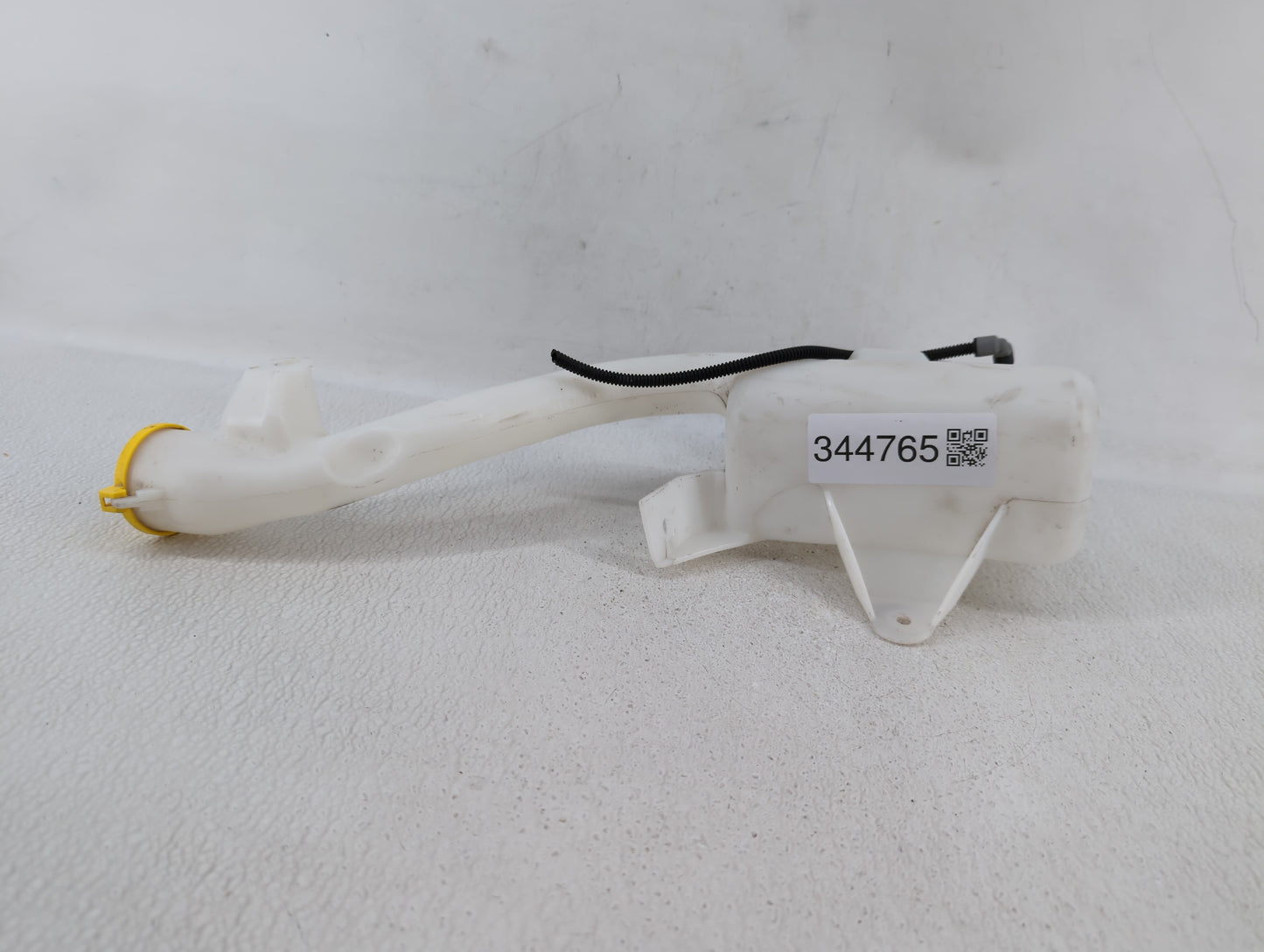 2008-2011 Ford Focus Radiator Coolant Overflow Expansion Tank Bottle - Oemusedautoparts1.com