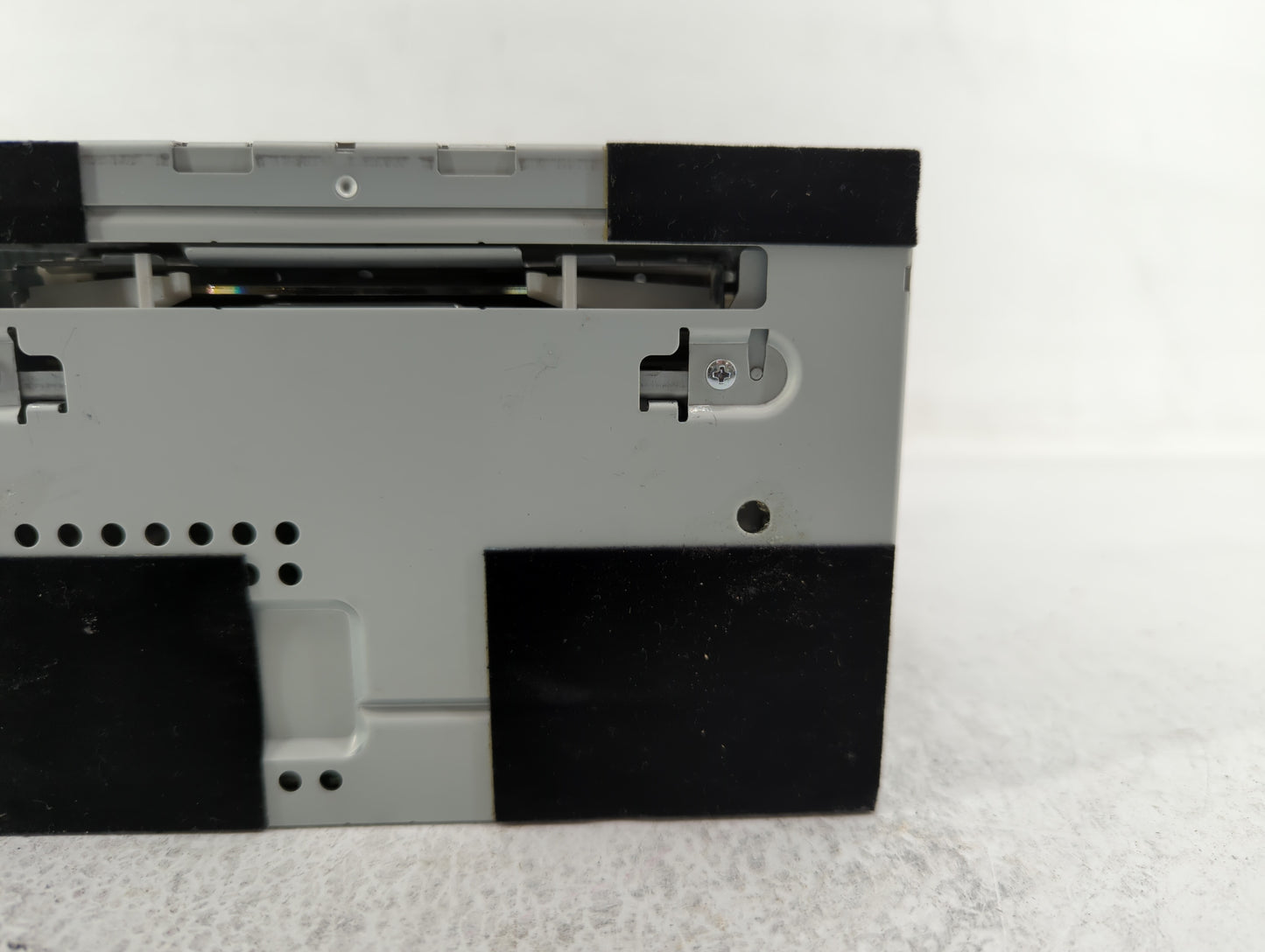2010-2011 Ford Focus Radio AM FM Cd Player Receiver Replacement P/N:AS4T-19C157-AA Fits Fits 2010 2011 OEM Used Auto Parts -