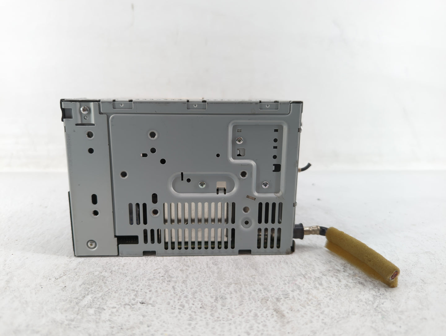 2010-2011 Ford Focus Radio AM FM Cd Player Receiver Replacement P/N:AS4T-19C157-AA Fits Fits 2010 2011 OEM Used Auto Parts -
