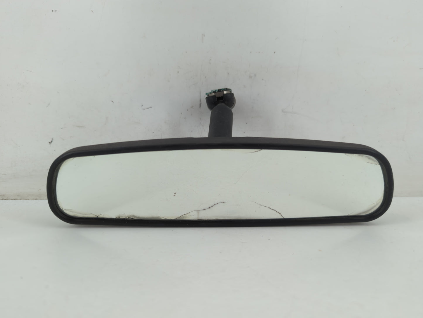 2010-2018 Ford Focus Interior Rear View Mirror Replacement OEM P/N:E8011681 Fits OEM Used Auto Parts - Oemusedautoparts1.com