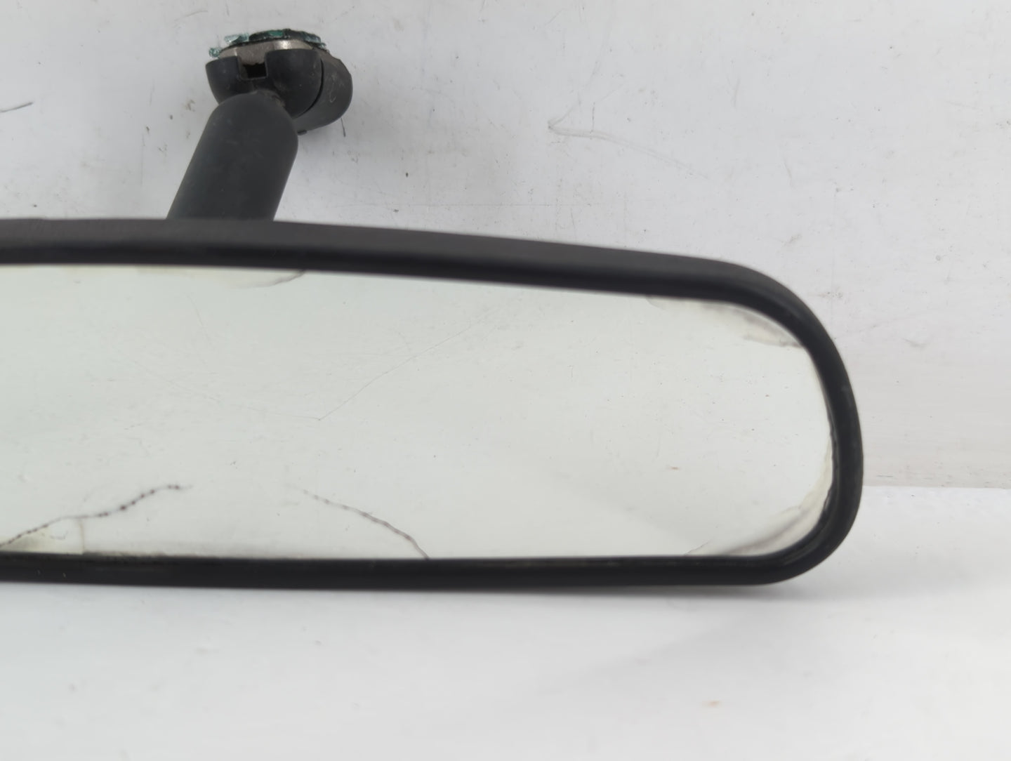 2010-2018 Ford Focus Interior Rear View Mirror Replacement OEM P/N:E8011681 Fits OEM Used Auto Parts - Oemusedautoparts1.com