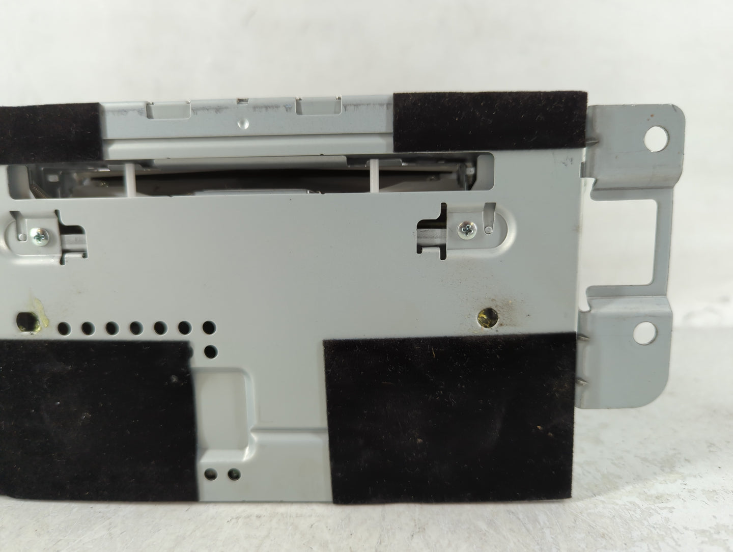 2010-2011 Ford Focus Radio AM FM Cd Player Receiver Replacement P/N:AS4T-18D822-AA Fits Fits 2010 2011 OEM Used Auto Parts -