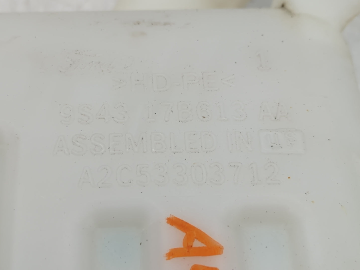 2008-2011 Ford Focus Windshield Washer Fluid Reservoir Bottle Oem - Oemusedautoparts1.com