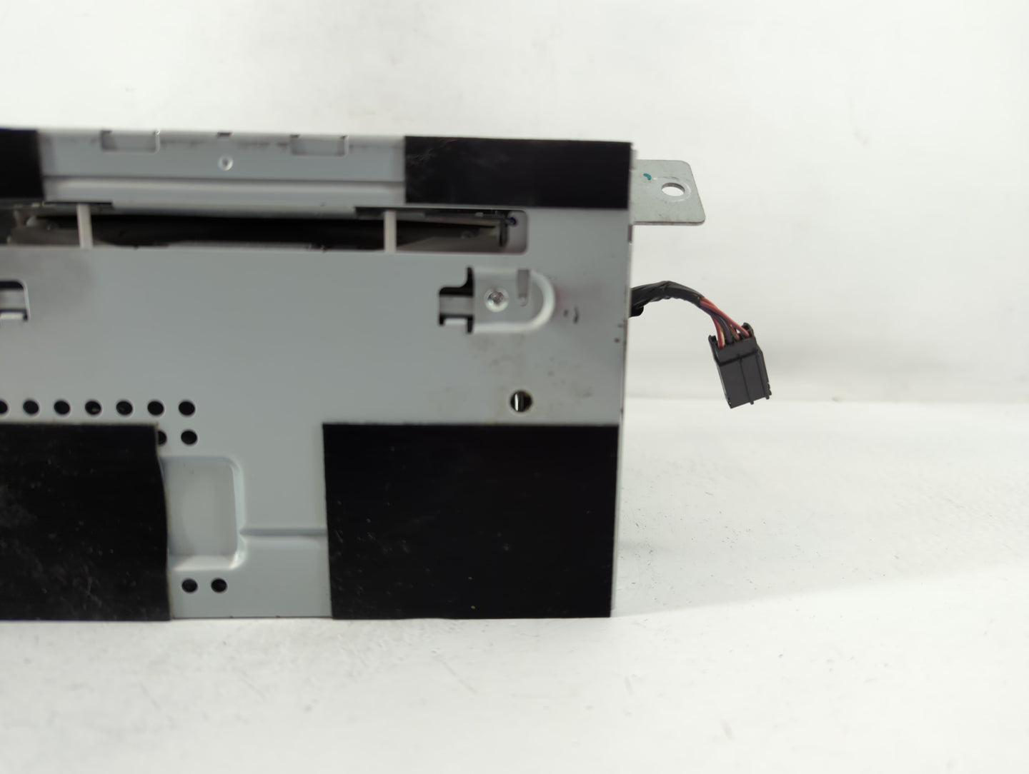 2010-2011 Ford Focus Radio AM FM Cd Player Receiver Replacement P/N:AS4T-19C157-AA Fits Fits 2010 2011 OEM Used Auto Parts -