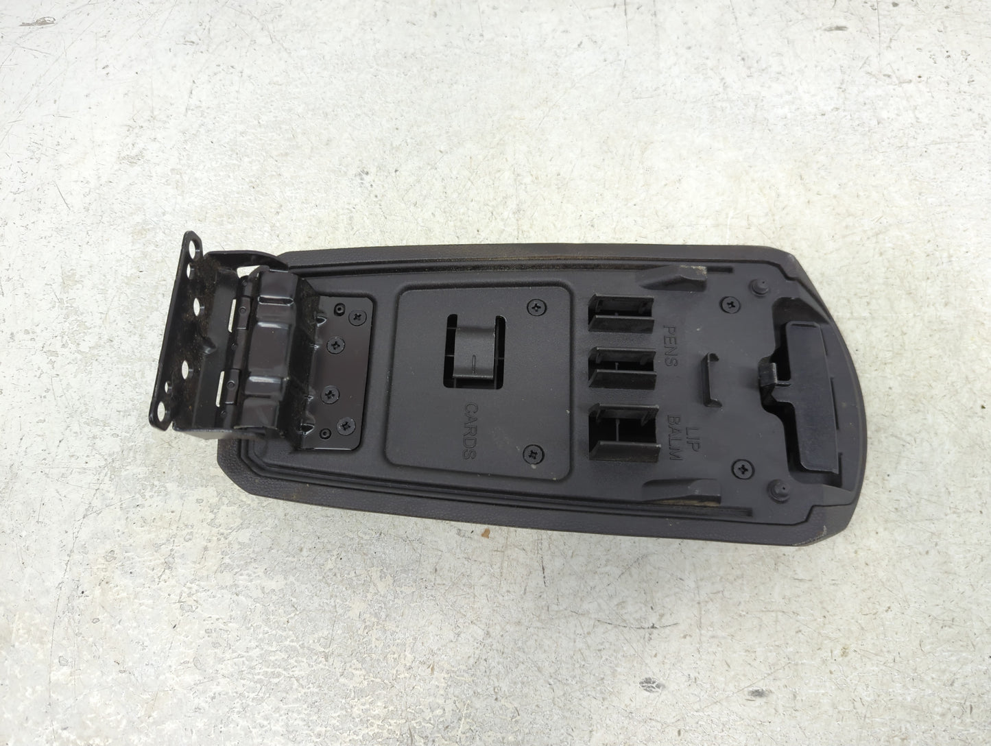 2012-2014 Ford Focus Center Console Armrest Cover Lid Fits Fits 2012 2013 2014 OEM Used Auto Parts - Oemusedautoparts1.com