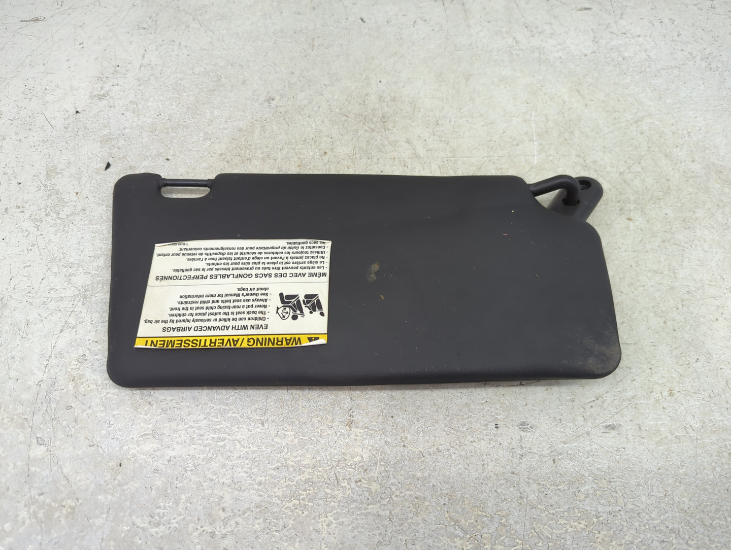 2012-2013 Ford Focus Sun Visor Shade Replacement Driver Left Mirror Fits Fits 2012 2013 OEM Used Auto Parts - Oemusedautopar