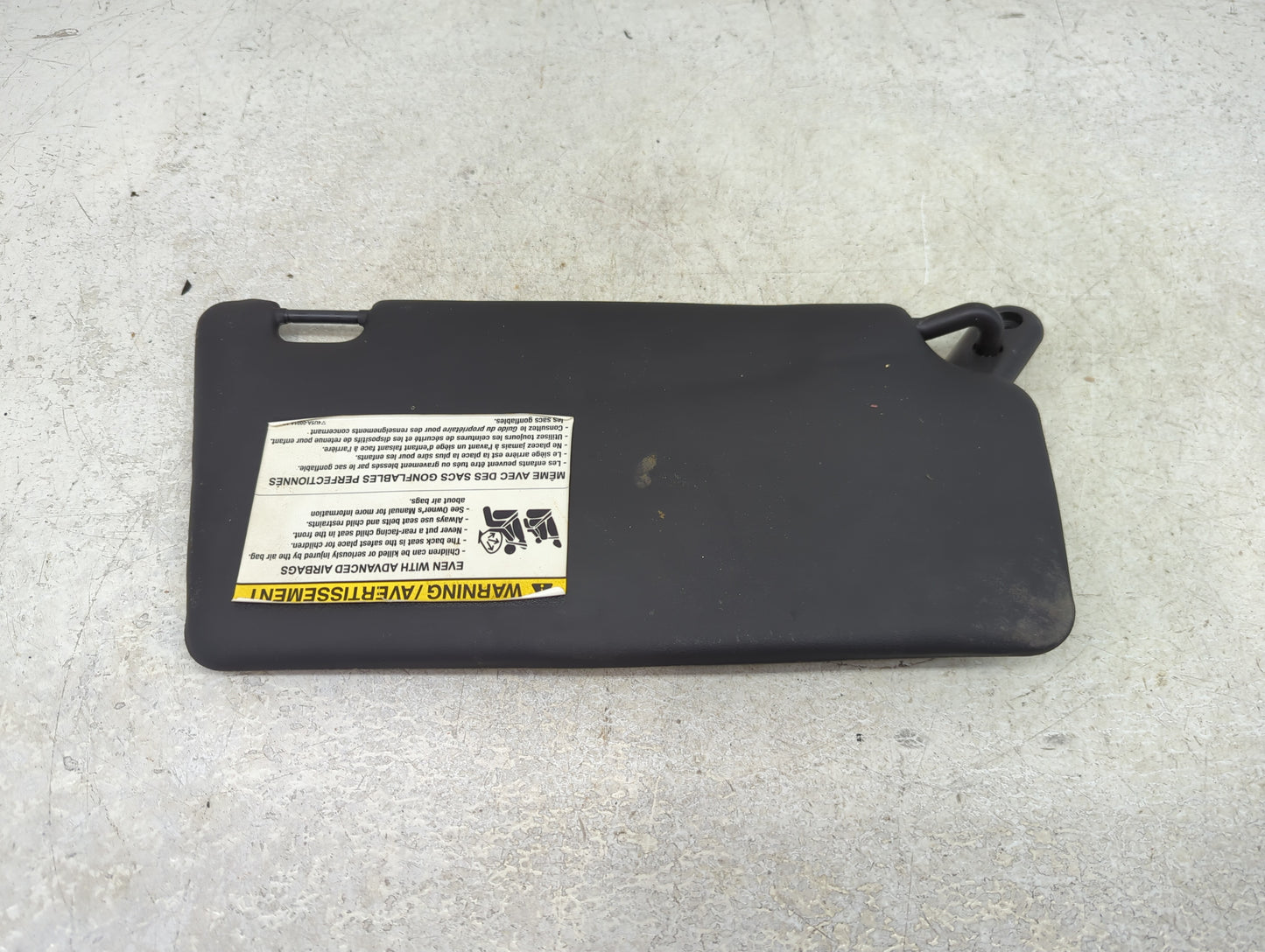 2012-2013 Ford Focus Sun Visor Shade Replacement Driver Left Mirror Fits Fits 2012 2013 OEM Used Auto Parts - Oemusedautopar