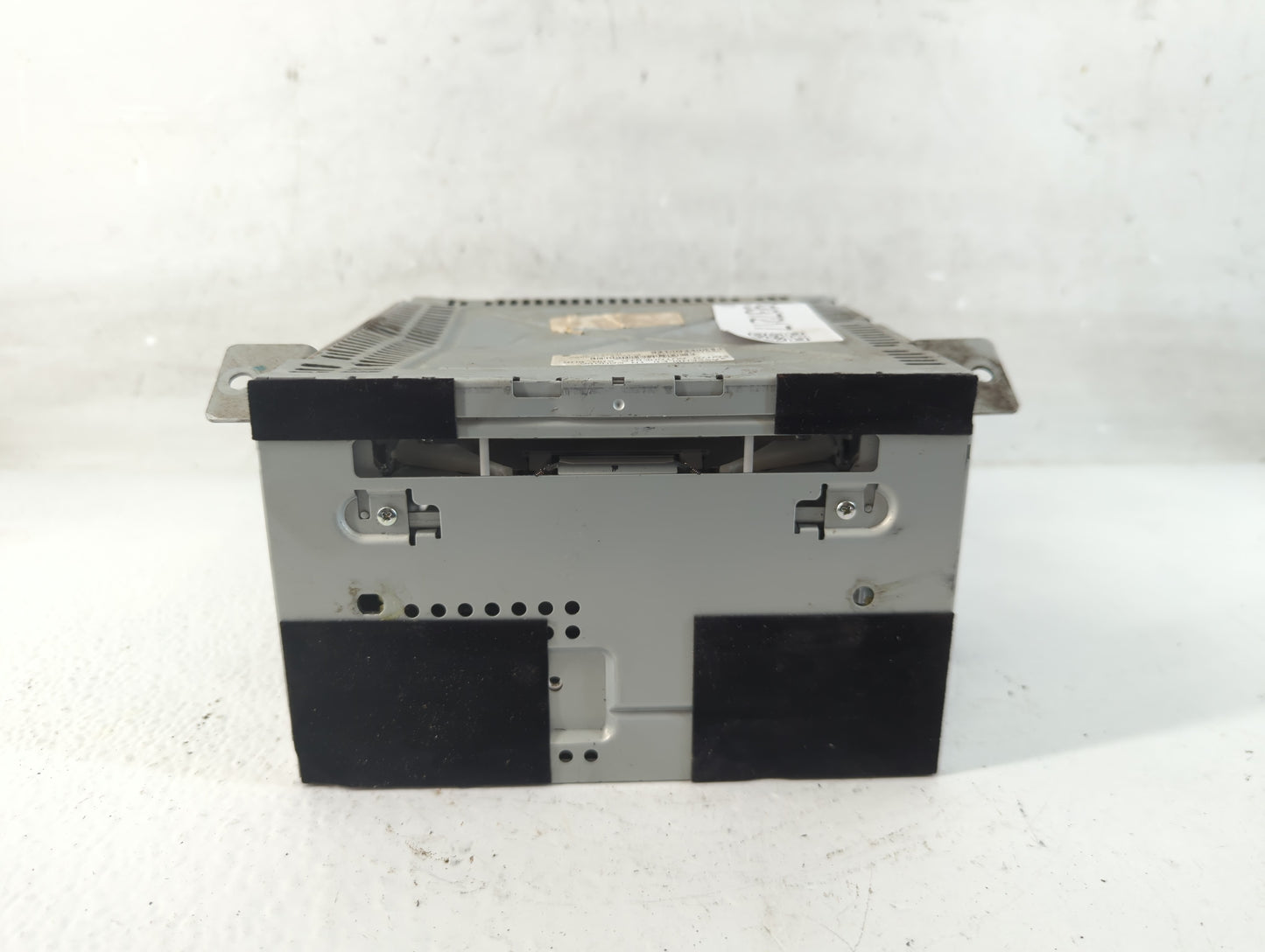 2010-2011 Ford Focus Radio AM FM Cd Player Receiver Replacement P/N:AS4T-19C107-AA Fits Fits 2010 2011 OEM Used Auto Parts -