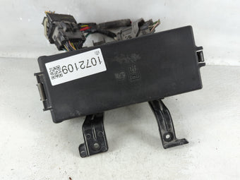 compare product 2010-2012 Ford Fusion Fusebox Fuse Box Panel Relay Module P/N:BE5T-14290-F Fits Fits 2010 2011 2012 OEM Used Auto Parts