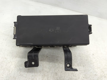 2010-2012 Ford Fusion Fusebox Fuse Box Panel Relay Module P/N:54-8799-30 Fits Fits 2010 2011 2012 OEM Used Auto Parts - Oemu