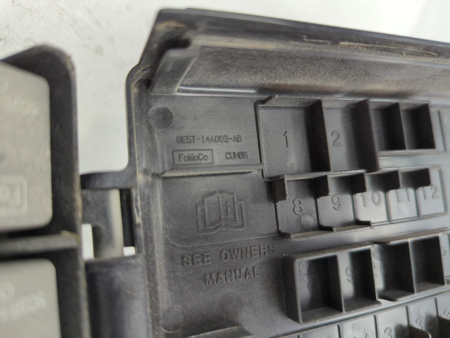 2010-2012 Ford Fusion Fusebox Fuse Box Panel Relay Module P/N:54-8799-30 Fits Fits 2010 2011 2012 OEM Used Auto Parts - Oemu