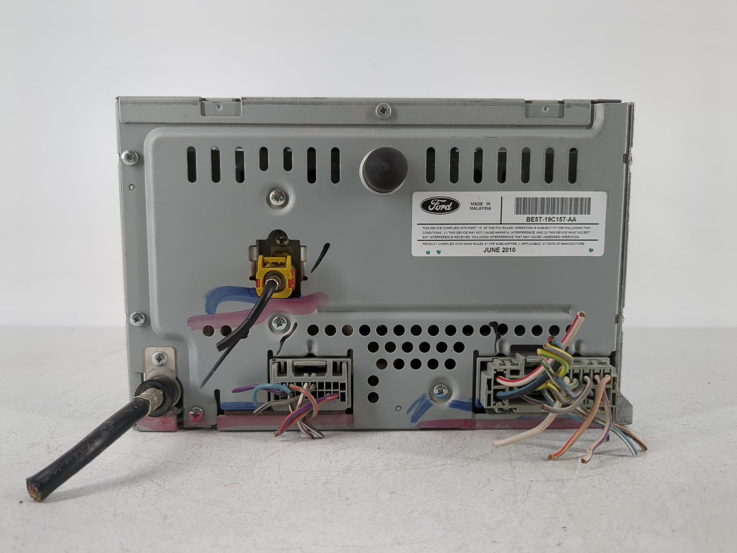 2010-2012 Ford Fusion Radio AM FM Cd Player Receiver Replacement P/N:BE5T-19C157-AA Fits Fits 2010 2011 2012 OEM Used Auto P