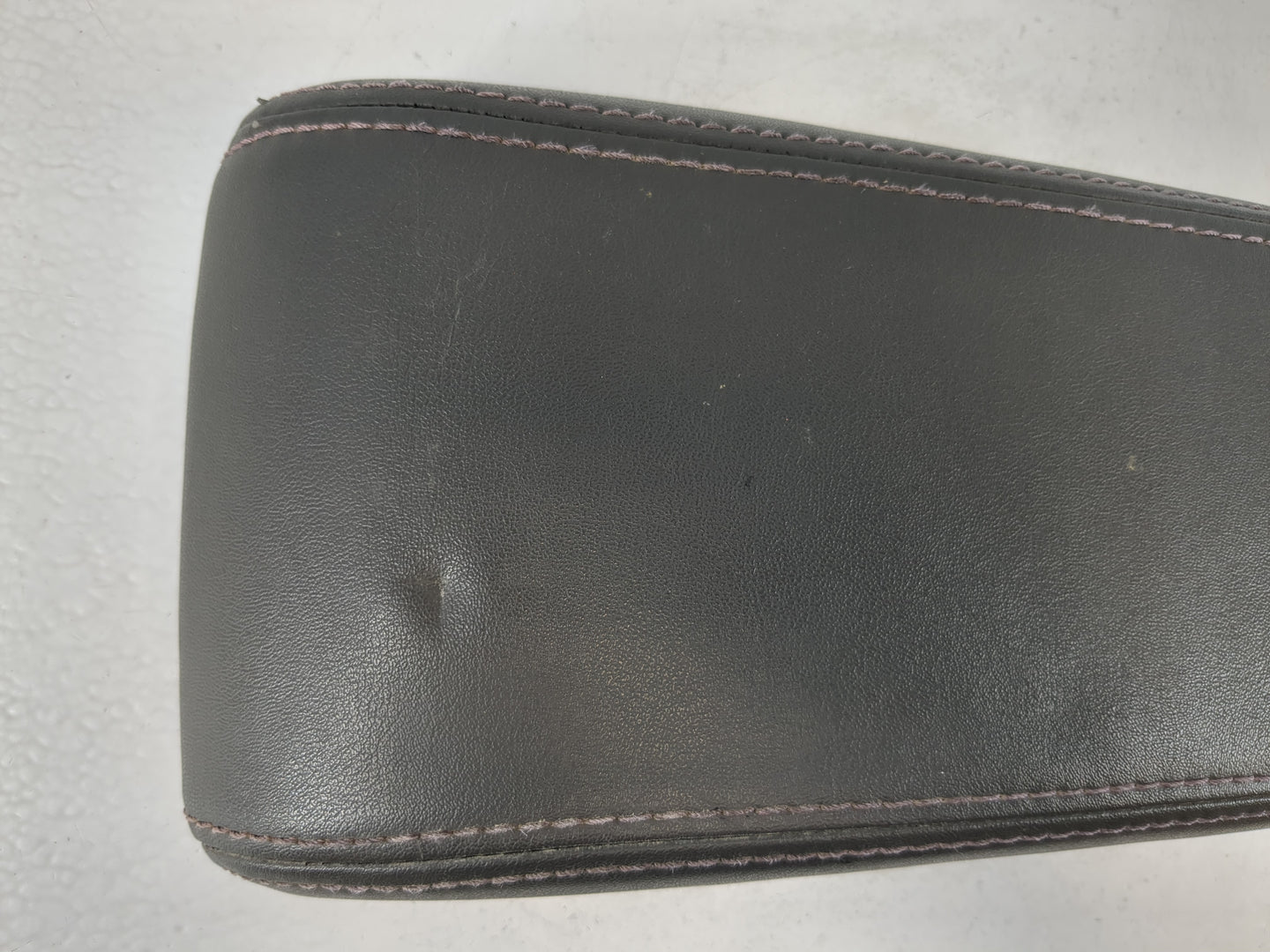 2010-2012 Ford Fusion Center Console Armrest Cover Lid Fits Fits 2010 2011 2012 OEM Used Auto Parts - Oemusedautoparts1.com