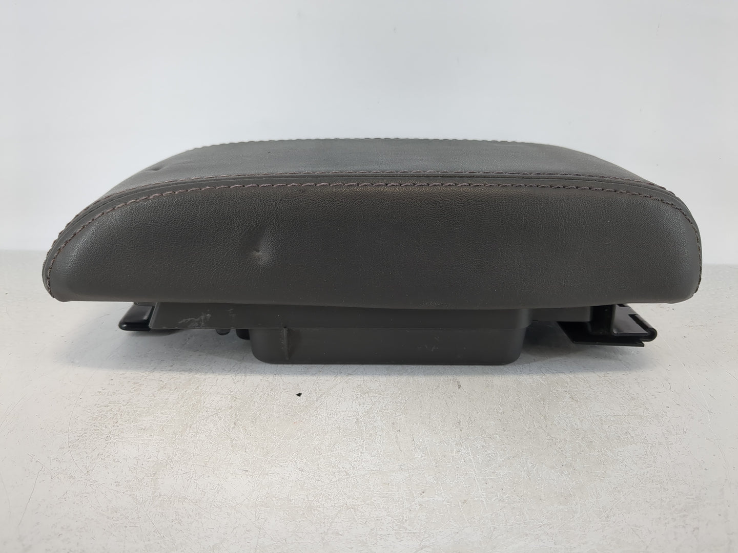 2010-2012 Ford Fusion Center Console Armrest Cover Lid Fits Fits 2010 2011 2012 OEM Used Auto Parts - Oemusedautoparts1.com