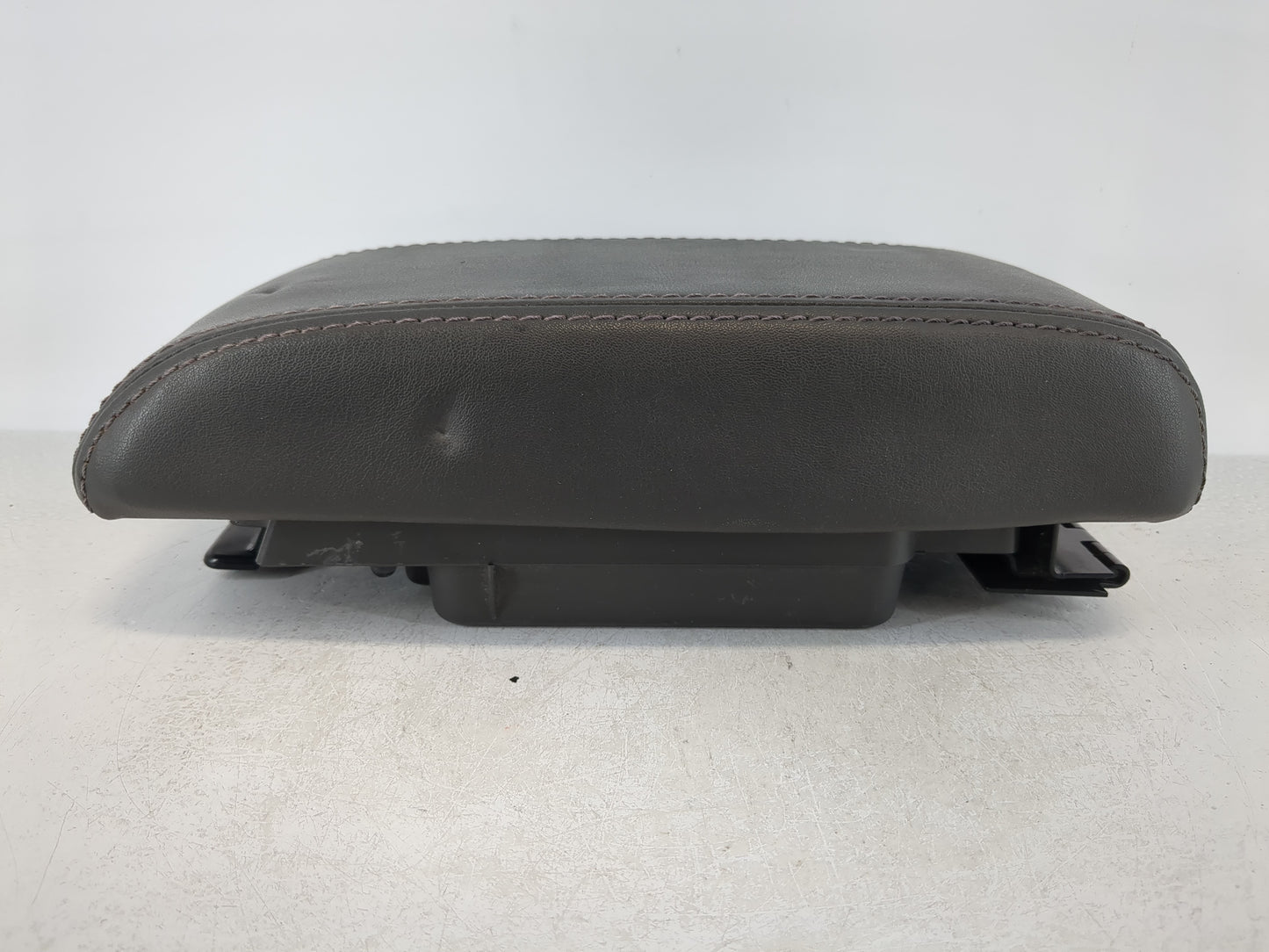 2010-2012 Ford Fusion Center Console Armrest Cover Lid Fits Fits 2010 2011 2012 OEM Used Auto Parts - Oemusedautoparts1.com