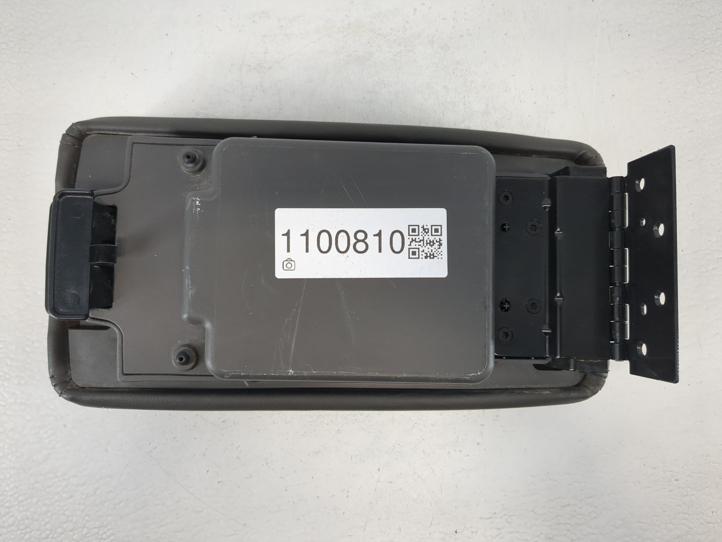 2010-2012 Ford Fusion Center Console Armrest Cover Lid Fits Fits 2010 2011 2012 OEM Used Auto Parts - Oemusedautoparts1.com